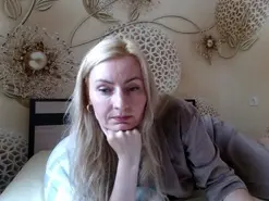 Amateur Live Sex Cam of Yourrealgirl