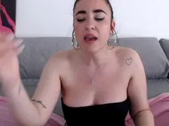 Amateur Adult Webcam of Leila25