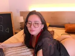 Amateur Live Sex Cam of bella_sumers