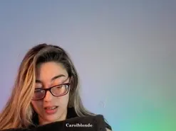 Amateur Adult Webcams of carol_blonde