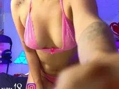 Amateur Watch Live Sex Cams of LittleVixen18