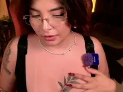 Amateur Free Porn Cam of LisaMonroe