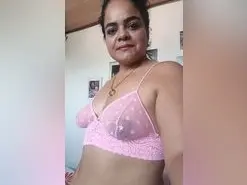 Amateur Nude Webcam of Salome_3