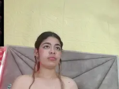 Amateur Nude Webcam of mady_johnson