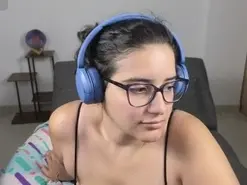 Amateur Free Live Porn of Moon_woman