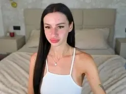 Amateur Live Sex Cam of SnowWhitee