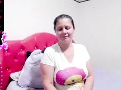 Amateur Live Porn of angeline_