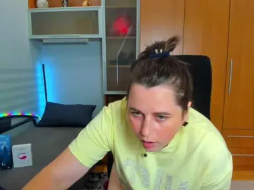 Bongacams Free Porn Cam of NaomiiWix