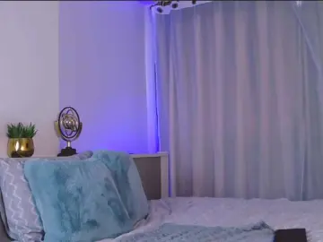 Bongacams Free Live Porn of MinaGlow
