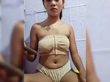 Bongacams Adult Webcam of Alison-pussy