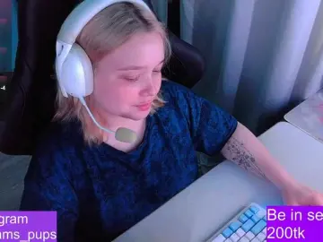 Bongacams Free Porn Cam of AlinaAdams