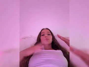 Bongacams Live Porn of MaybeBabeTV