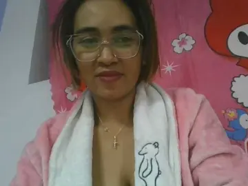 Bongacams Watch Live Sex Cams of Lunah1a