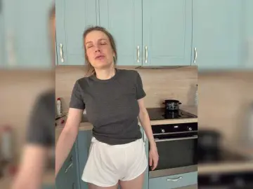Bongacams Best live sex cam show of Incredible123