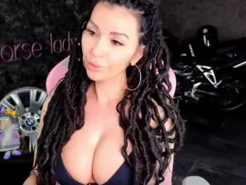 Bongacams Nude Webcam of -BABAYAGA-