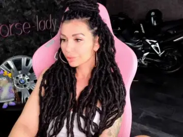 Bongacams Nude Webcam of -BABAYAGA-