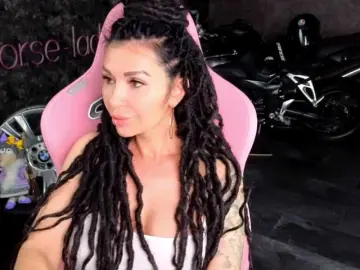 Bongacams Private Sex Chat of -BABAYAGA-