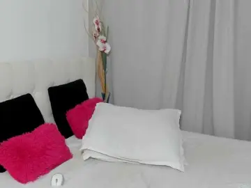 Bongacams Watch Live Sex Cams of saradusk