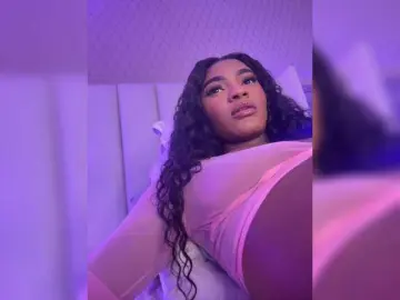 Bongacams Free Porn Cam of SophiaSmiiths
