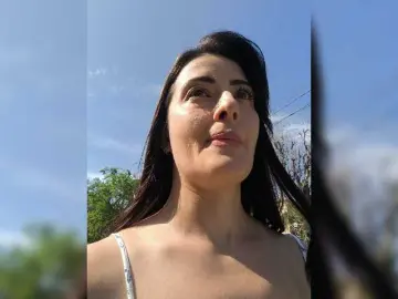 Bongacams Adult Video Chat of CrazyPussy07