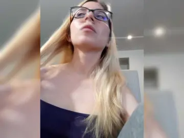 Bongacams Live Porn of LittleSammy