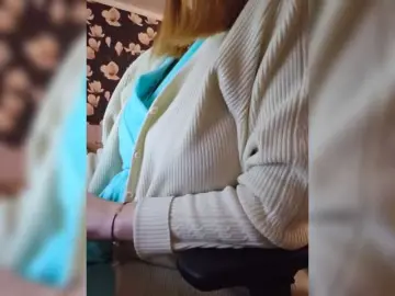 Bongacams Live Porn of Pink-Lips