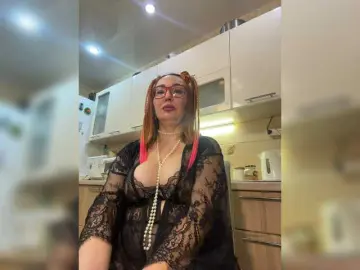 Bongacams Free Porn Cam of Pink-Lips