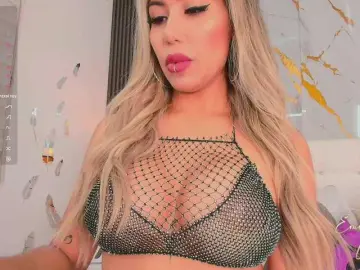 Bongacams Free Porn Cam of EmilyLeah