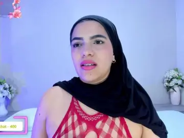 Bongacams Free Porn Cam of mhia-paris