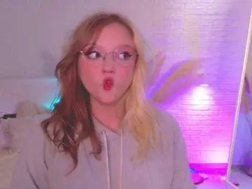 Bongacams Sex Cam of CrazyWine