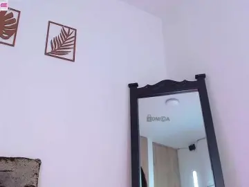 Bongacams Free Live Porn of LauryMoons