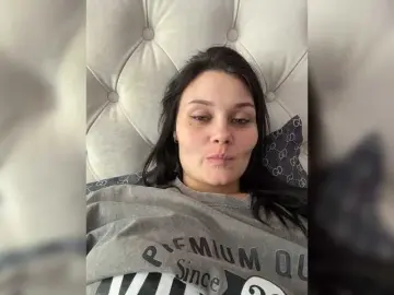 Bongacams Live Sex Cam of Paratrax