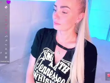 Bongacams Free Live Porn of Dashulakiss1