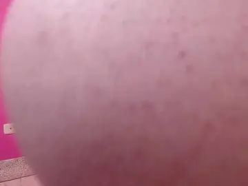 Bongacams Free Porn Cam of fantasycurvyhot1