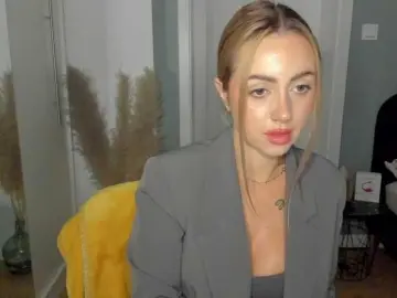 Bongacams Live Sex Cam of SEXYcoralie