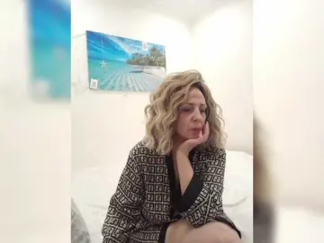 Bongacams Adult Video Chat of mery8poppins