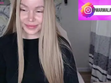 Bongacams Nude Webcam of Foxymoxy19