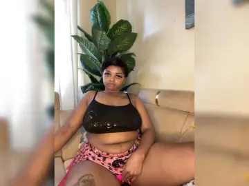 Bongacams Live Sex Cam of Pretty-thicky