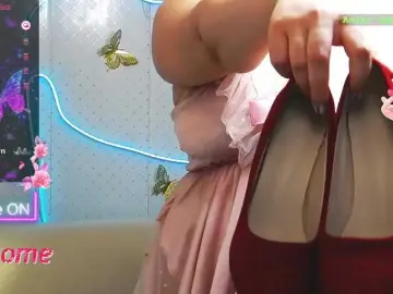 Bongacams Sex Cam of WickedButShy