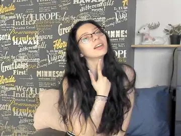 Bongacams Nude Webcam of RavenBliss
