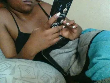 Bongacams Watch Live Sex Cams of Kishylovee