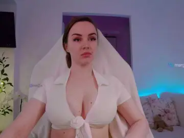 Bongacams Watch Live Sex Cams of SincereLight