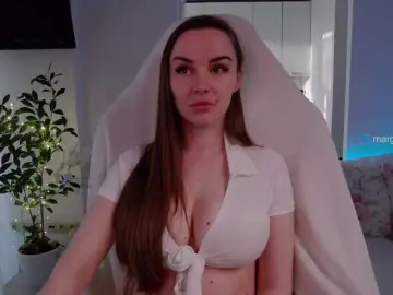 Bongacams Free Porn Cam of SincereLight