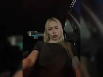 Bongacams Live Sex Cam of -SexyMilf-
