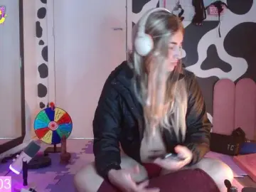 Bongacams Nude Webcam of hi-elora