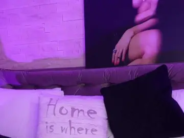 Bongacams Watch Live Sex Cams of FeliciaKrige