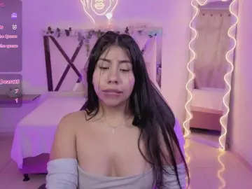 Bongacams Watch Live Sex Cams of ZURY-TAY
