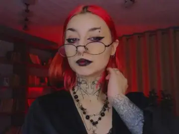 Bongacams Adult Webcam of MistressMarcelline