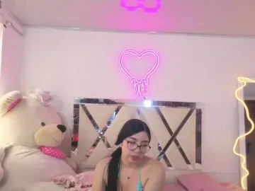 Bongacams Live Porn of MILAH-TAY