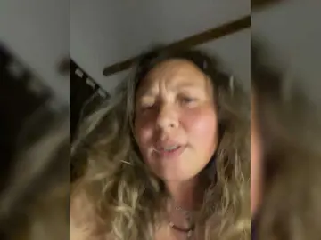Bongacams Watch Live Sex Cams of NERVOMOTINA